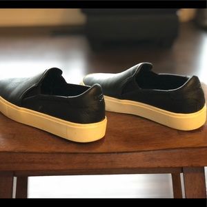 Women’s UGG shoes